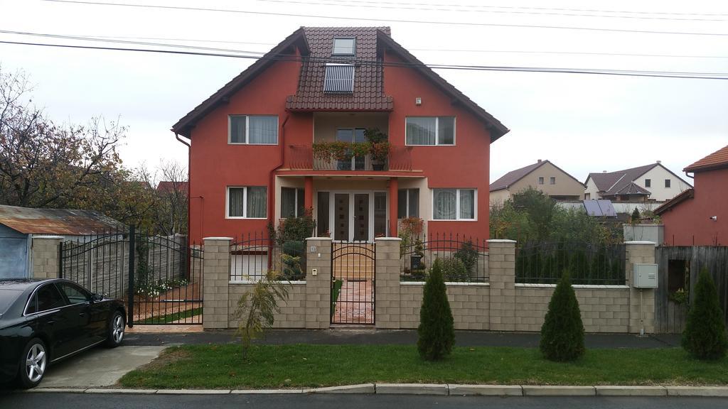 Family Pension Арад Екстер'єр фото