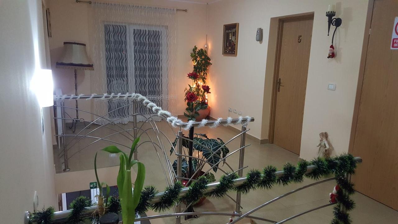 Family Pension Арад Екстер'єр фото
